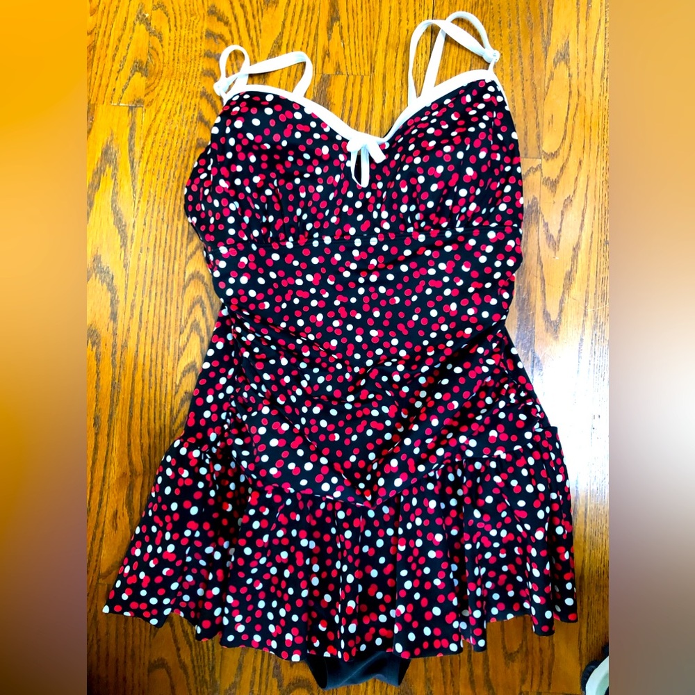 Red White & Black POLKA DOTS Swim Bathing Suit Size M 8/10
